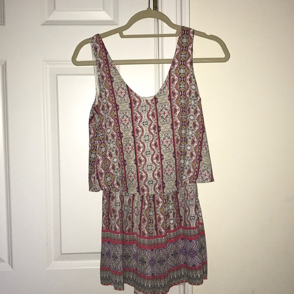 Patterned Romper - Picture 2 of 5